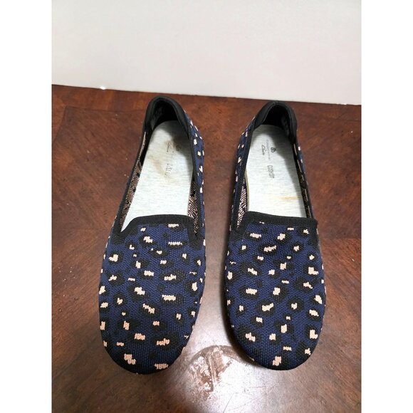 Clarks Women's Slip-On Knit Leopard Print Shoes Navy & Cream Size 11 - Picture 2 of 10